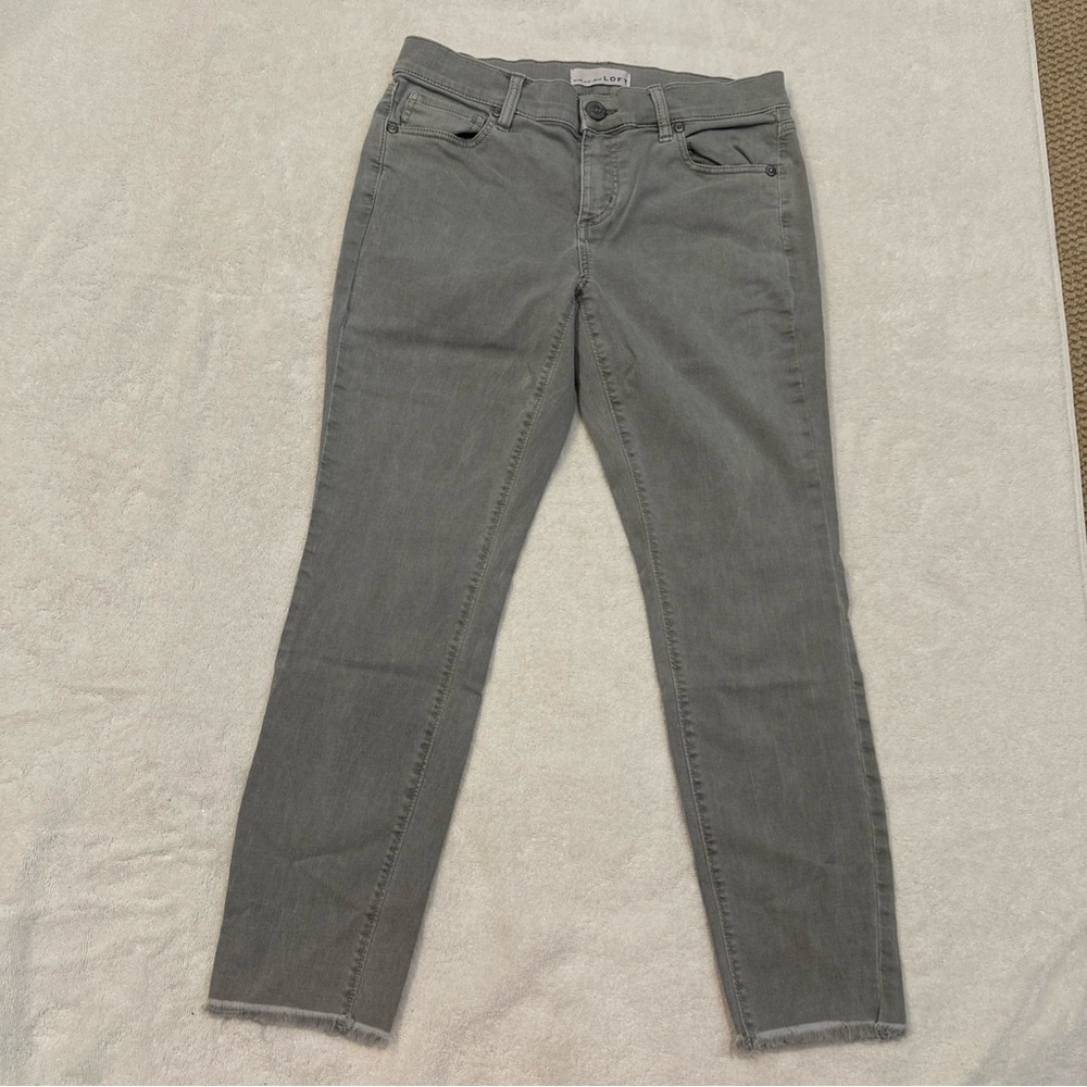 LOFT Women's gray/green Skinny Jeans. Size 2